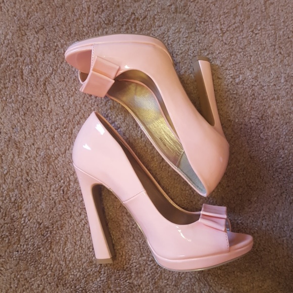 Charlotte Russe Shoes - SOLD.       Charlotte Russe heels baby pink size 7